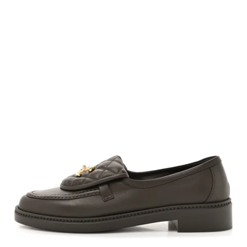 CC Turnlock Loafers Brown